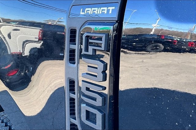 2026 Ford Super Duty F-350 SRW Lariat