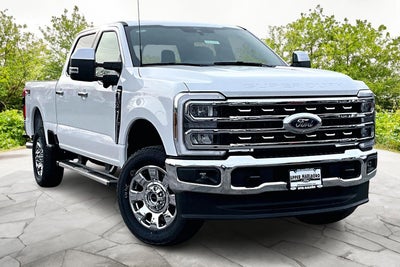 2026 Ford Super Duty F-350 SRW Lariat