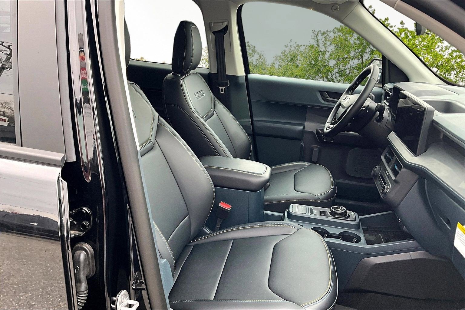 2025 Ford Maverick AWD LOBO Edition 19'' Black Wheels