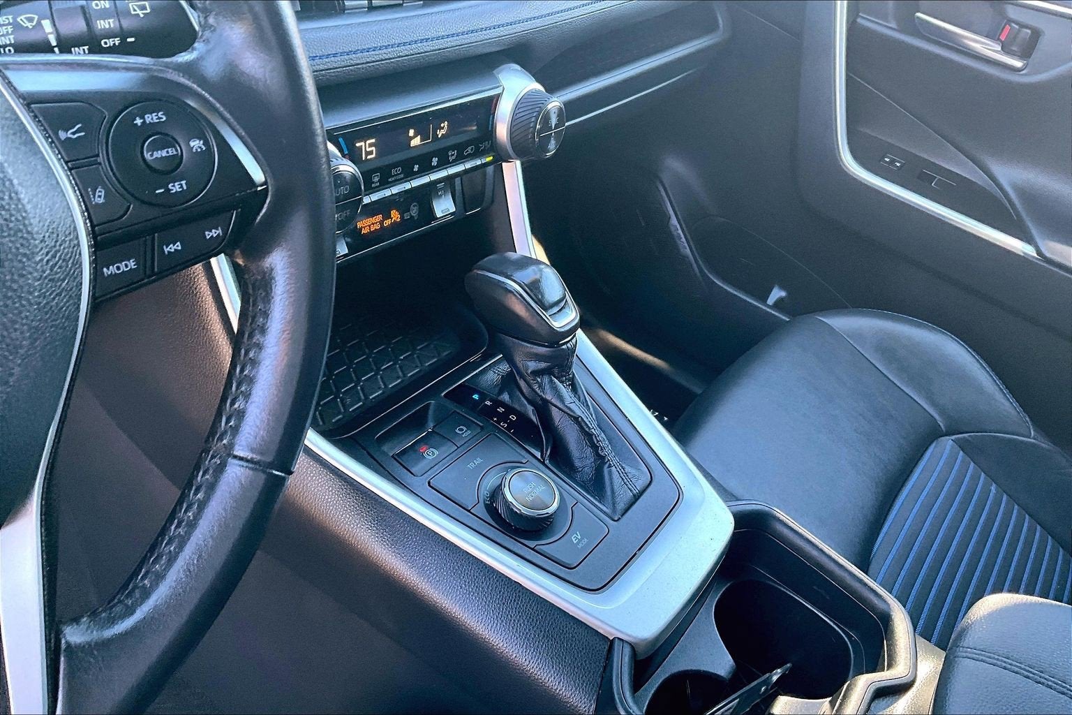 2019 Toyota RAV4 Hybrid XSE