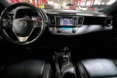 2017 Toyota RAV4 SE