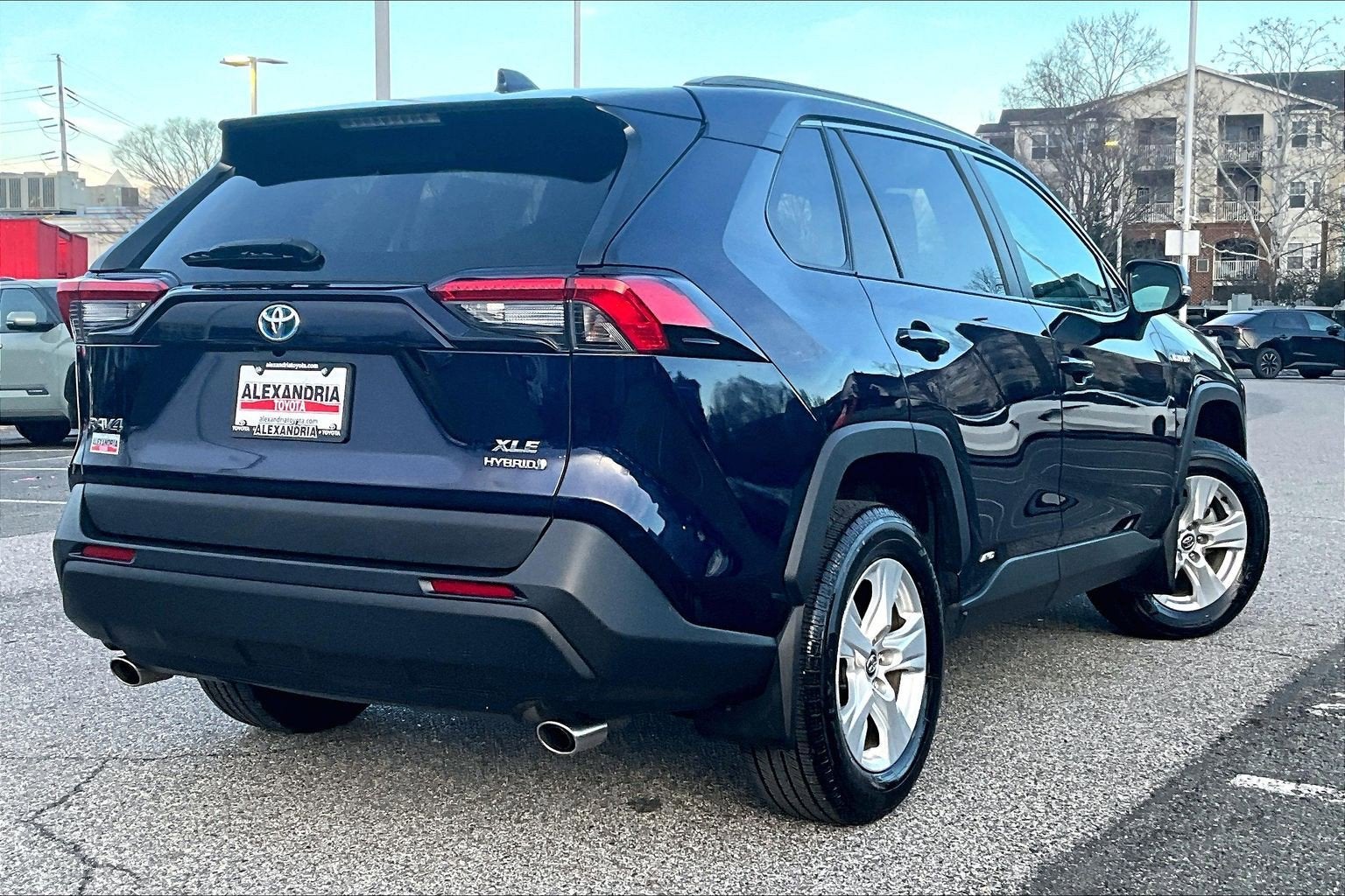 2021 Toyota RAV4 Hybrid XLE