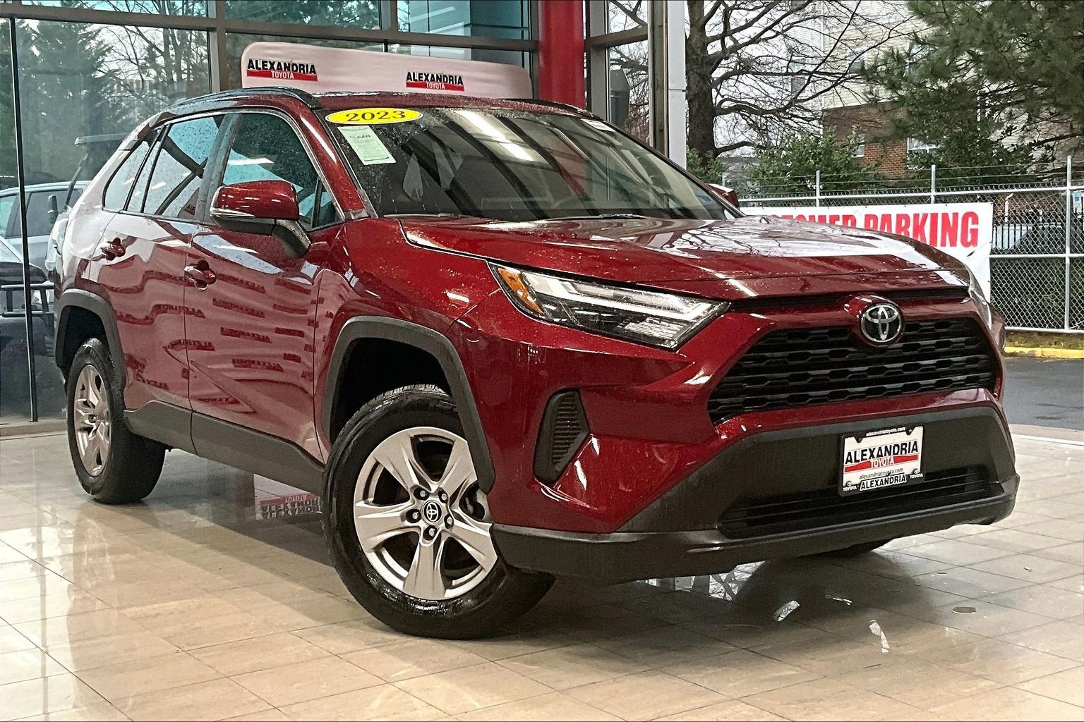 2023 Toyota RAV4 XLE