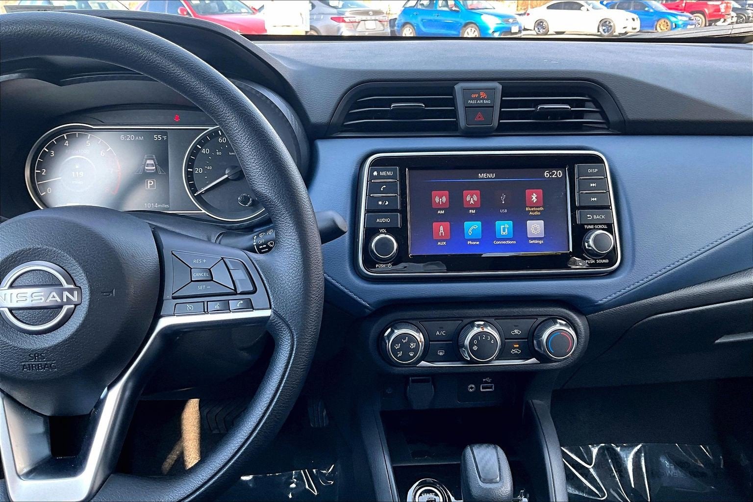 2025 Nissan Versa SV