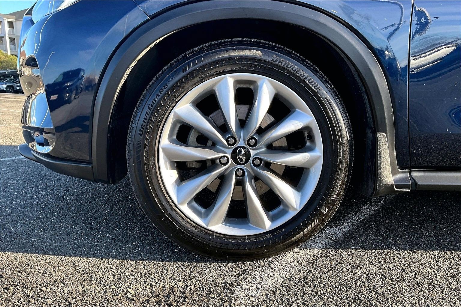 2021 INFINITI QX50 LUXE