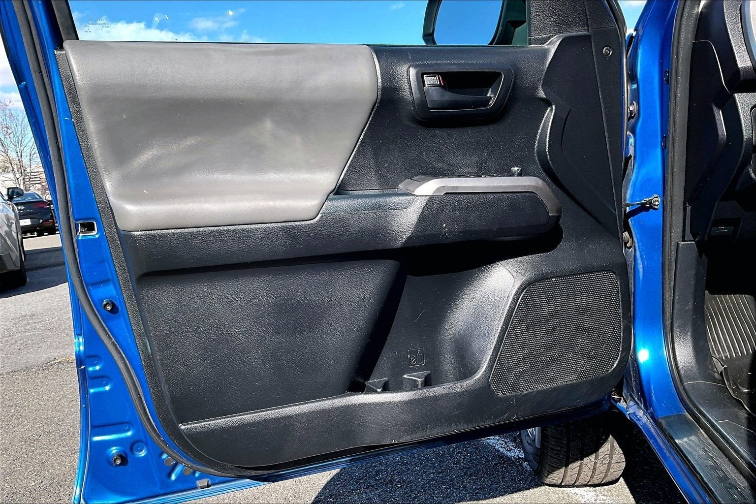 2017 Toyota Tacoma SR5