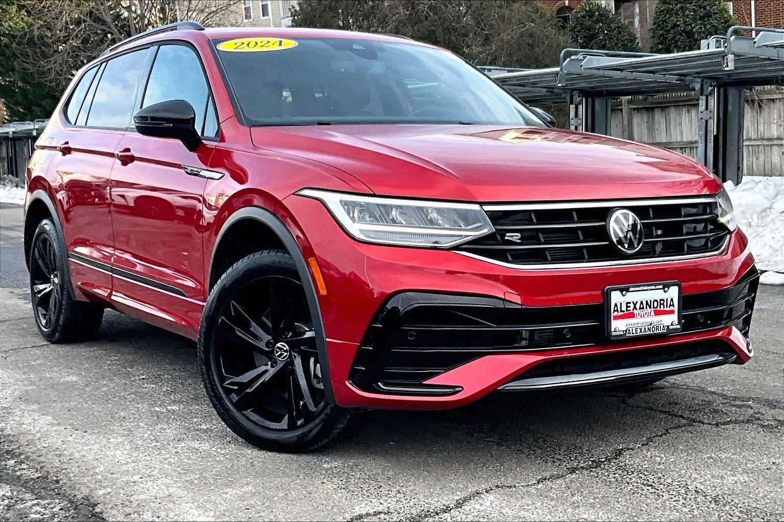2024 Volkswagen Tiguan SE R-Line Black