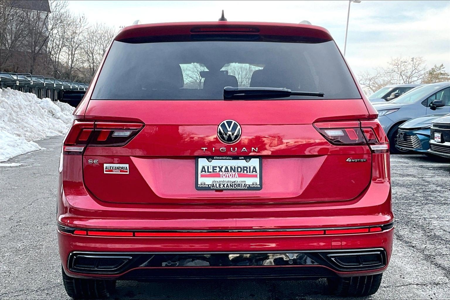 2024 Volkswagen Tiguan SE R-Line Black