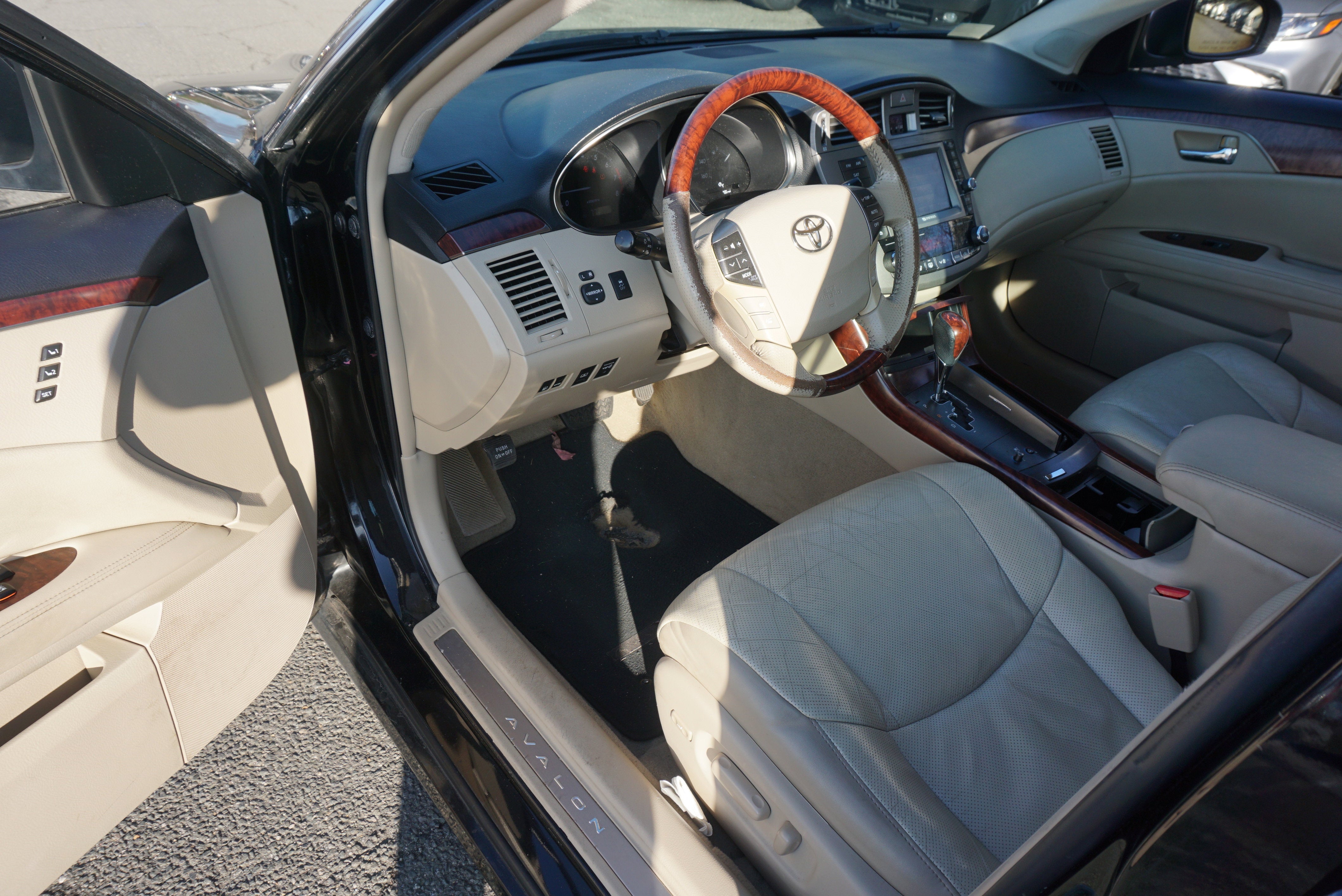 2011 Toyota Avalon Limited