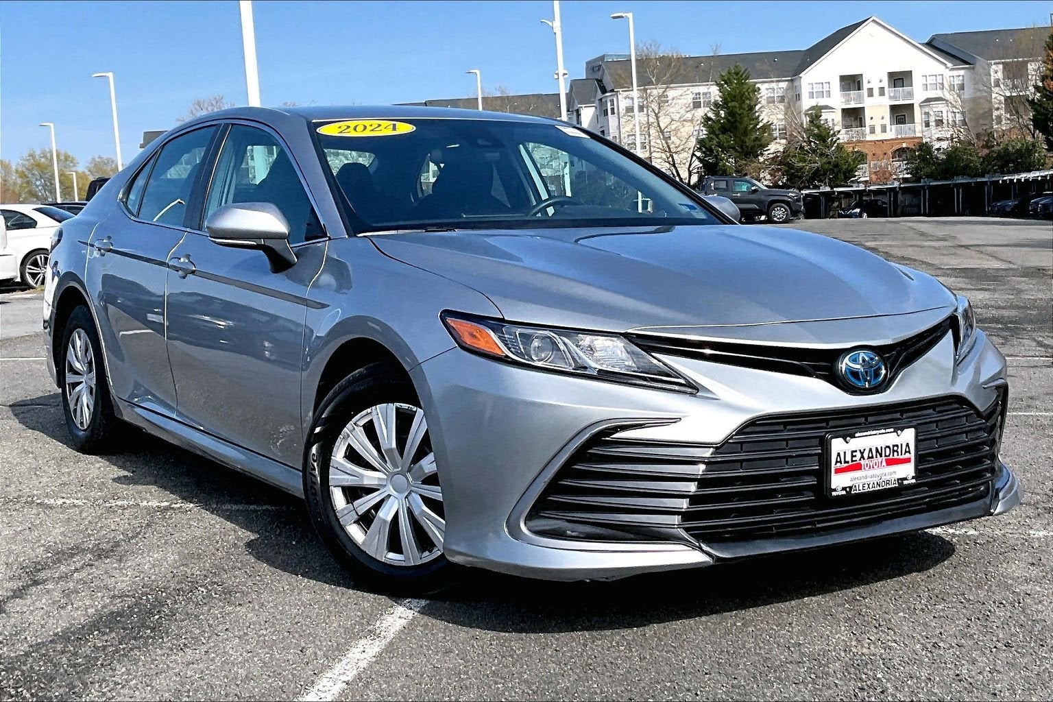 2024 Toyota Camry Hybrid LE