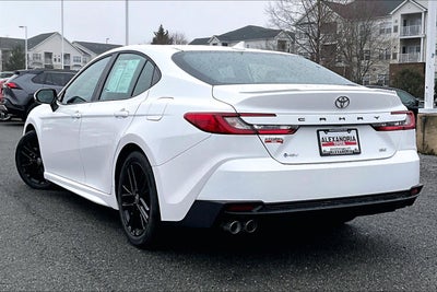 2025 Toyota Camry SE