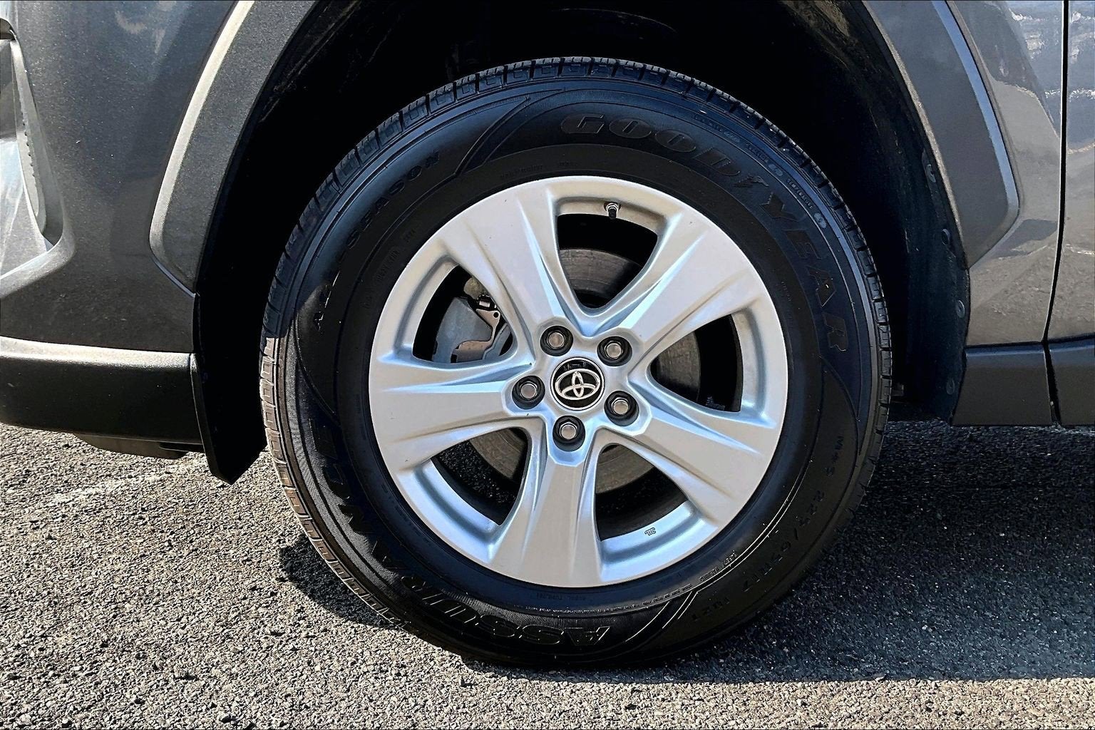 2021 Toyota RAV4 Hybrid LE