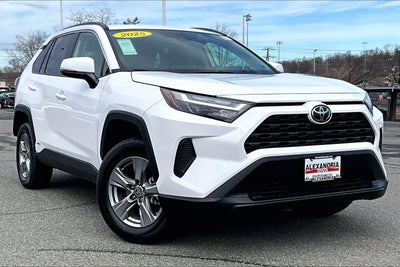 2025 Toyota RAV4 Hybrid XLE