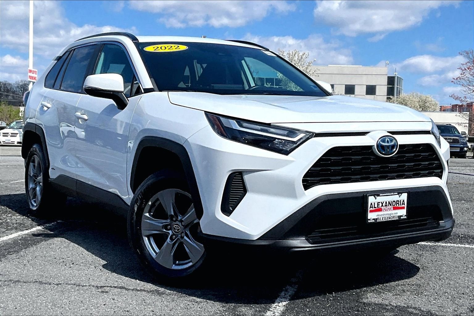 2022 Toyota RAV4 Hybrid XLE