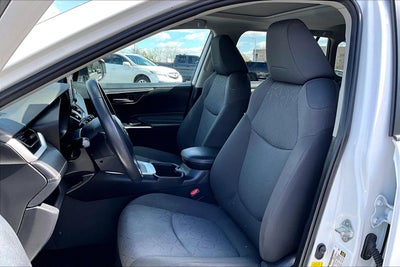 2022 Toyota RAV4 Hybrid XLE