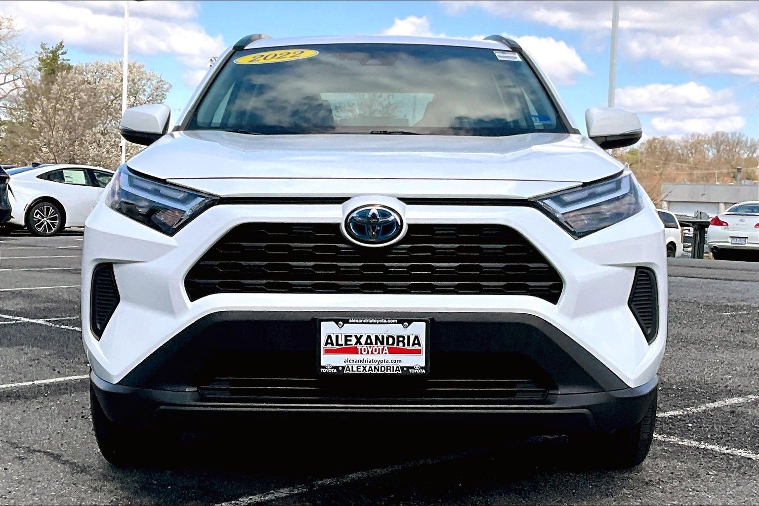 2022 Toyota RAV4 Hybrid XLE