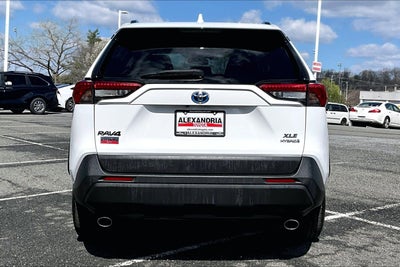 2022 Toyota RAV4 Hybrid XLE