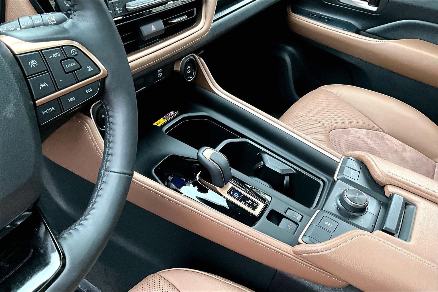 2024 Toyota Grand Highlander Hybrid MAX Platinum