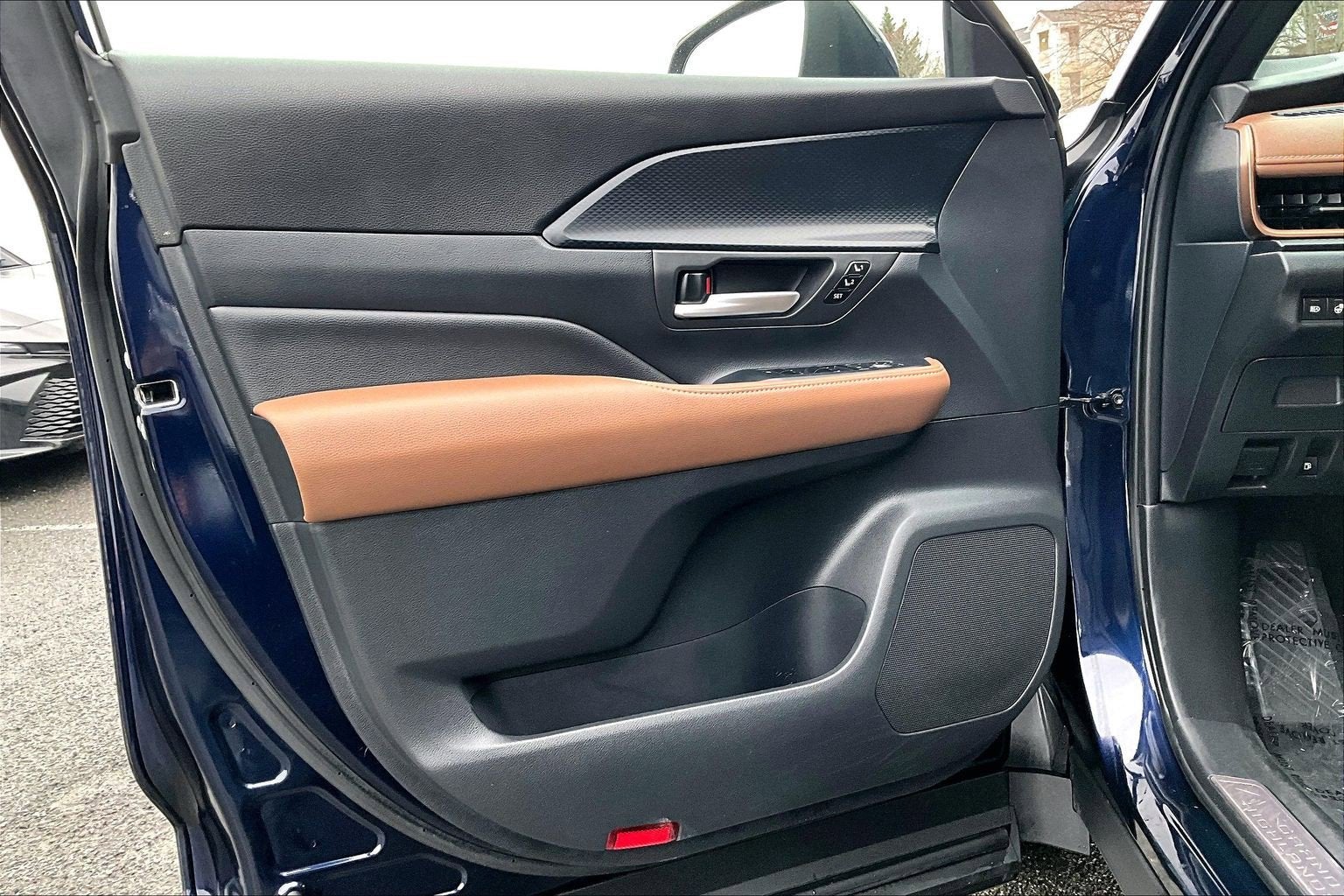 2024 Toyota Grand Highlander Hybrid MAX Platinum