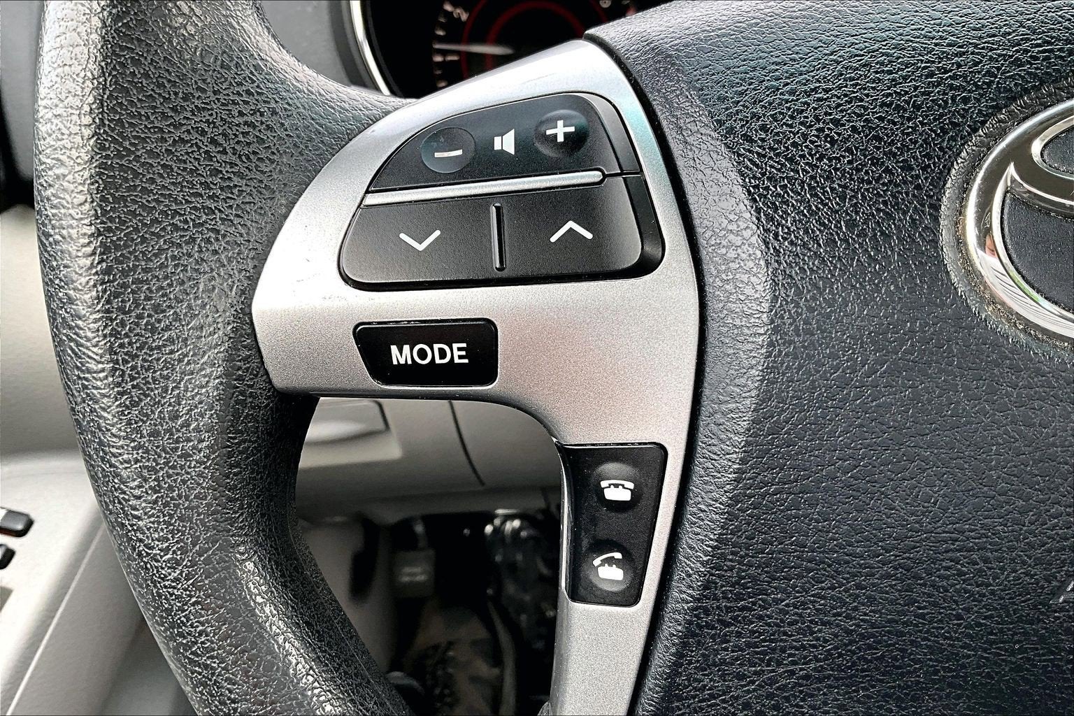 2012 Toyota Highlander 4WD 4dr V6 (Natl)