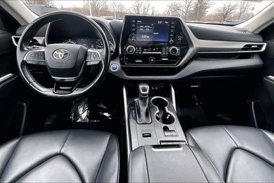 2021 Toyota Highlander Hybrid XLE