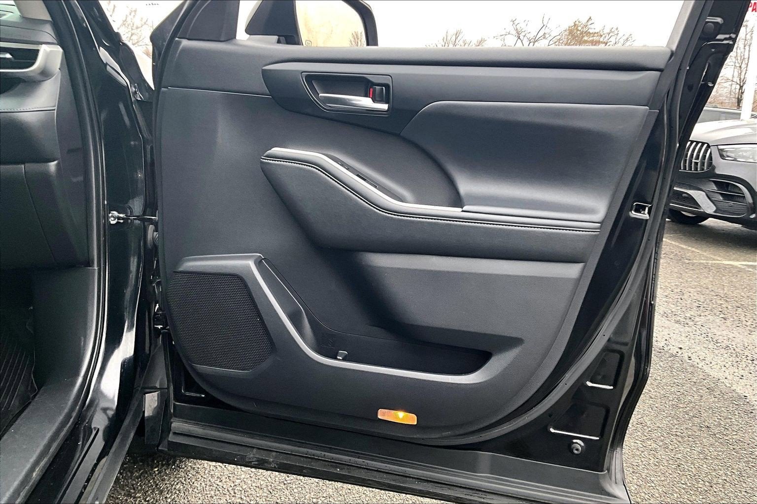 2021 Toyota Highlander Hybrid XLE