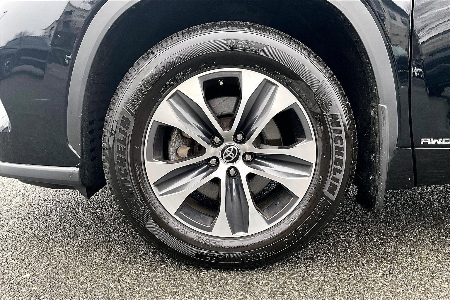 2021 Toyota Highlander Hybrid XLE