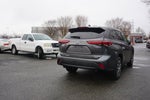 2022 Toyota Highlander Base