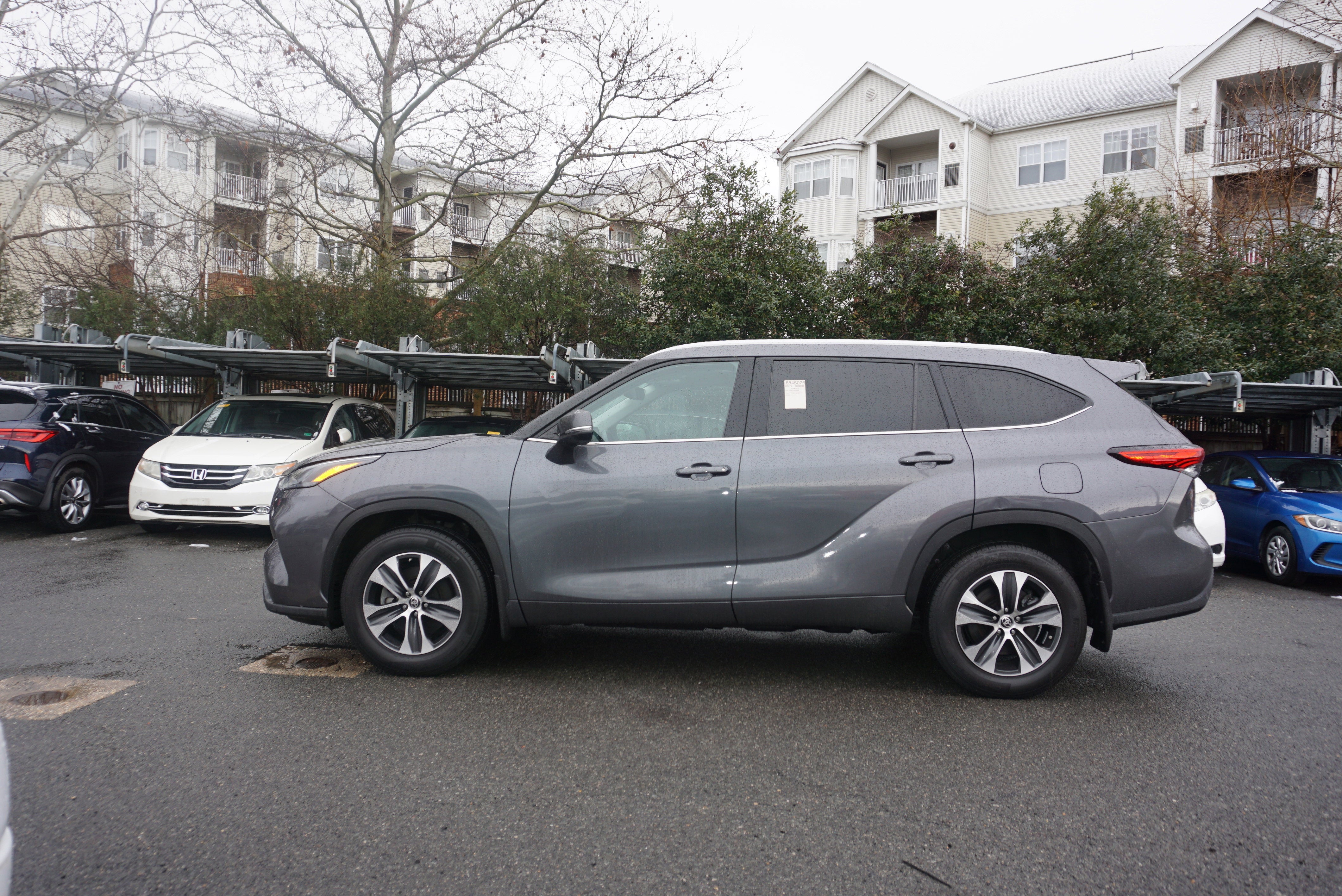 2022 Toyota Highlander Base