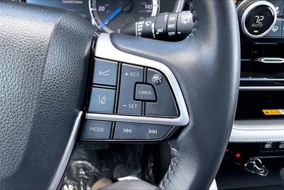 2023 Toyota Highlander Hybrid XLE