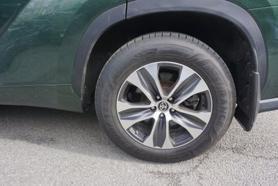 2023 Toyota Highlander Hybrid XLE