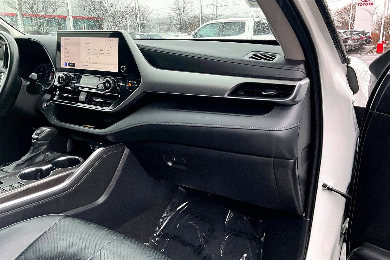 2023 Toyota Highlander Platinum