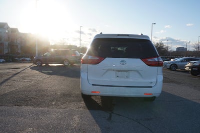 2015 Toyota Sienna LE