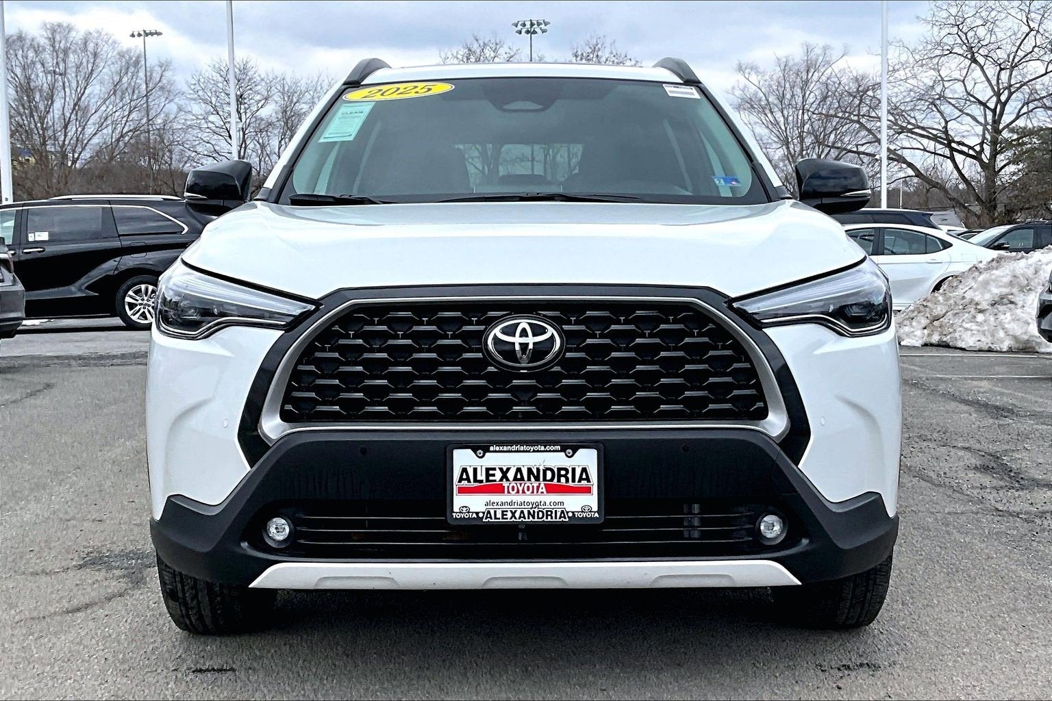 2025 Toyota Corolla Cross XLE