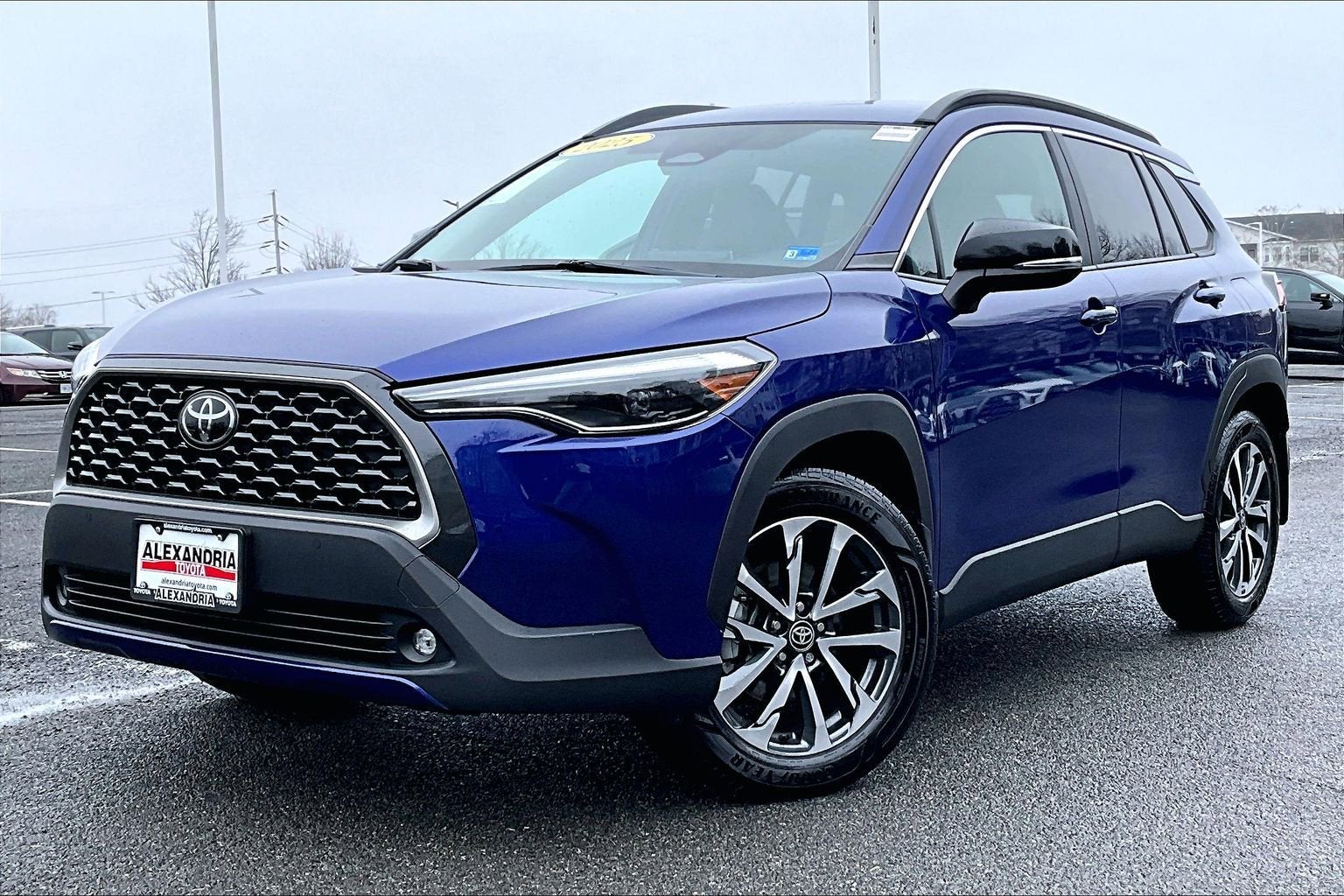 2025 Toyota Corolla Cross XLE