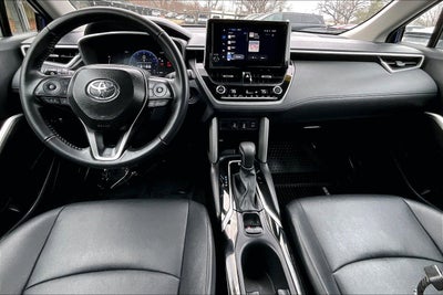 2025 Toyota Corolla Cross XLE
