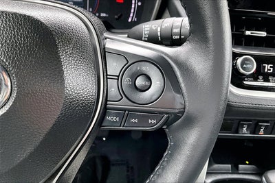 2025 Toyota Corolla Cross XLE