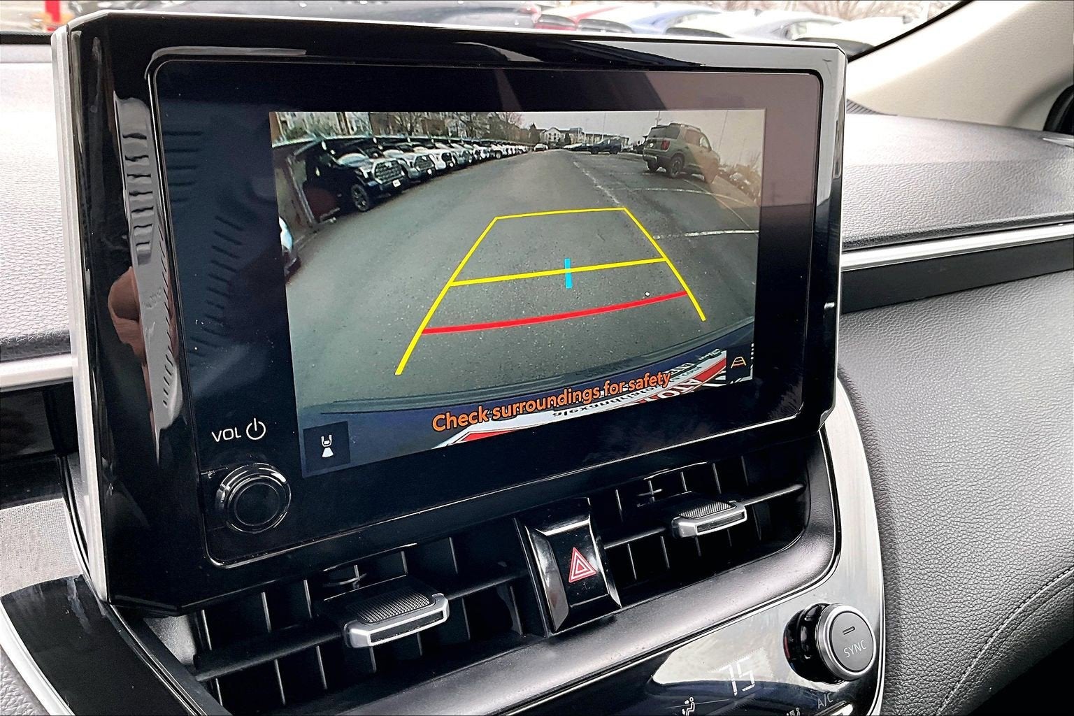 2025 Toyota Corolla Cross XLE