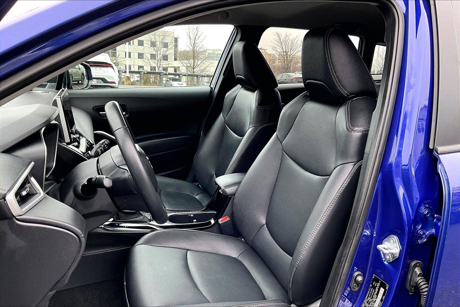 2025 Toyota Corolla Cross XLE