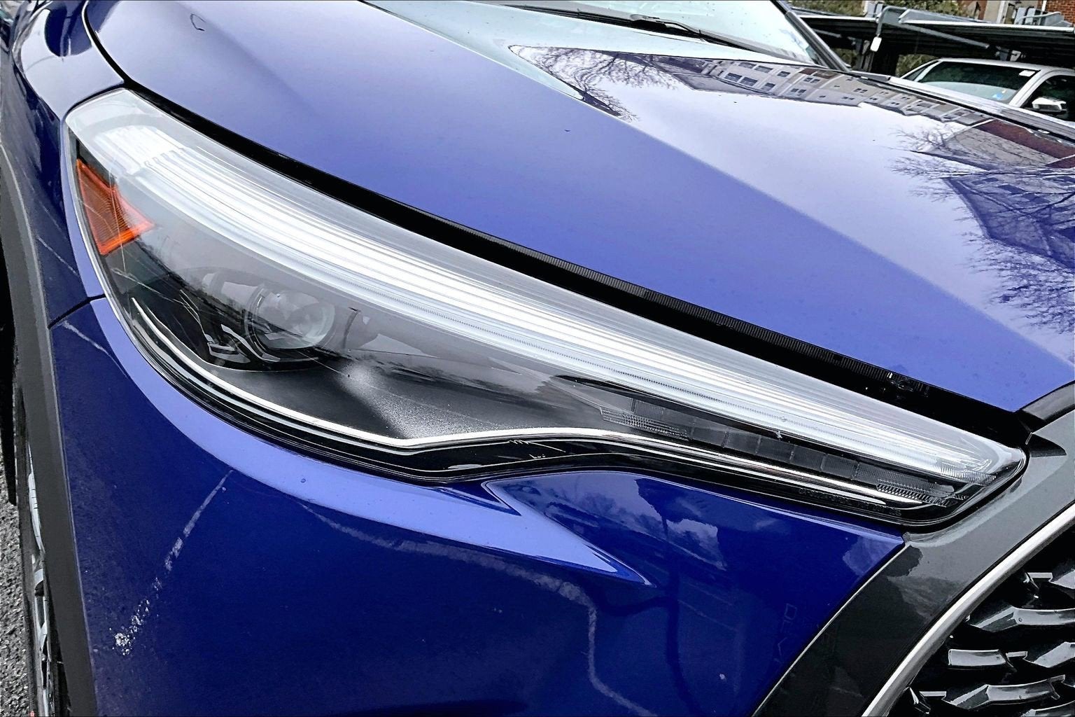 2025 Toyota Corolla Cross XLE