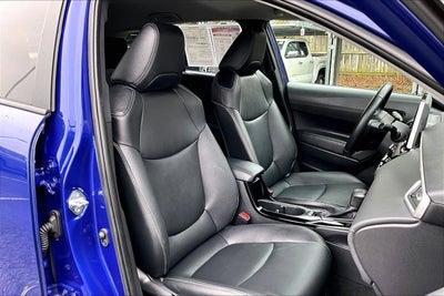 2025 Toyota Corolla Cross XLE