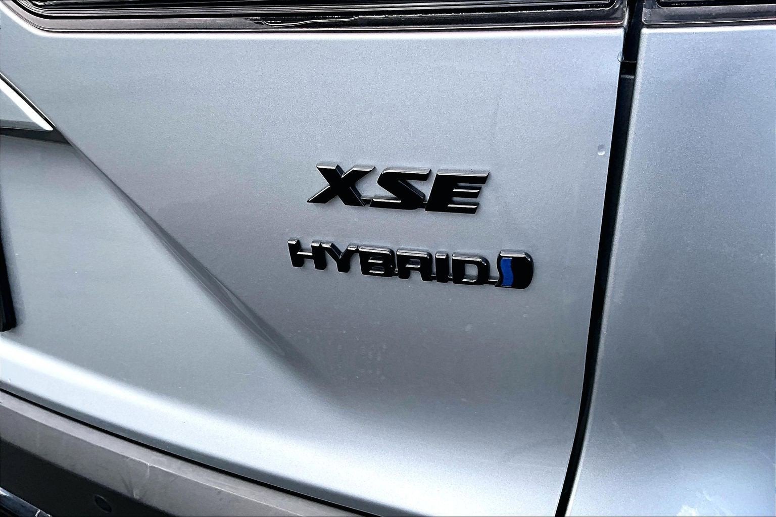 2024 Toyota Corolla Cross Hybrid XSE