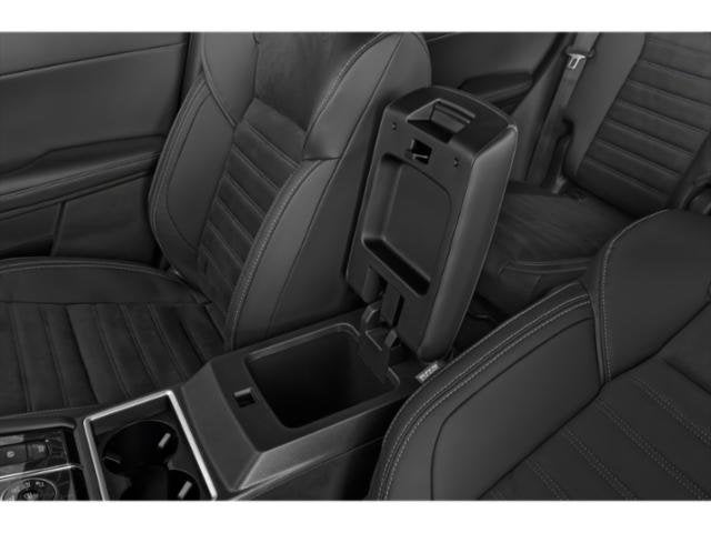 2024 Mitsubishi Outlander Base