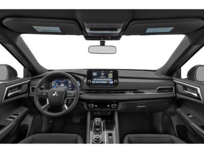 2024 Mitsubishi Outlander Base