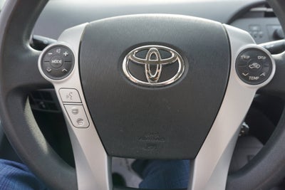 2010 Toyota Prius III