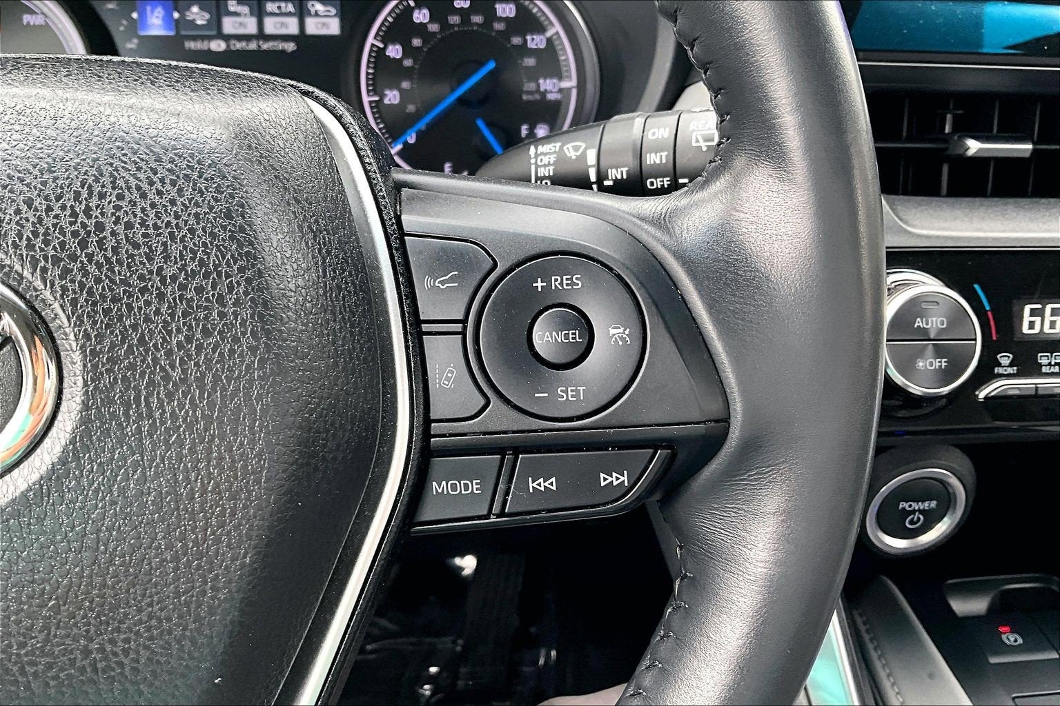 2023 Toyota Venza LE