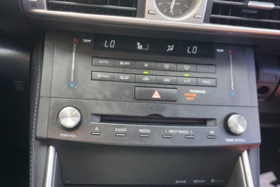 2016 Lexus IS 200t 4dr Sdn