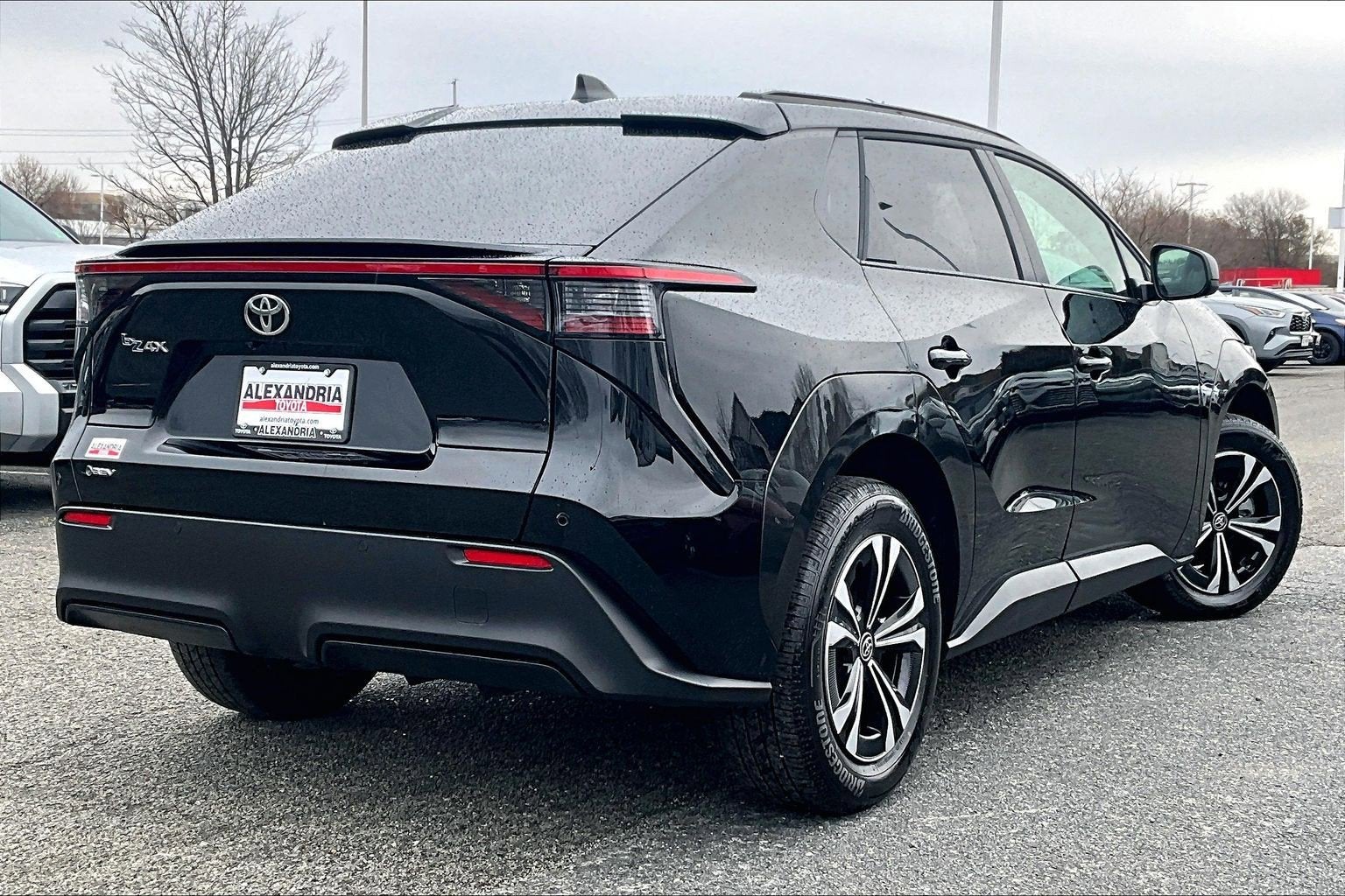 2025 Toyota bZ4X XLE