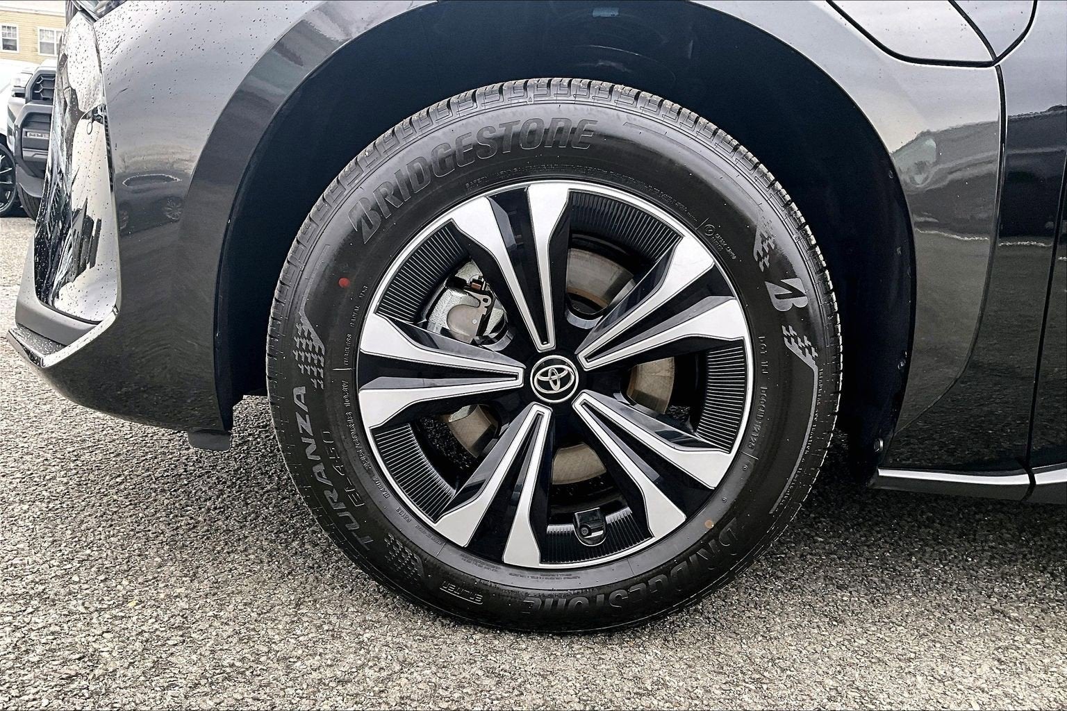 2025 Toyota bZ4X XLE