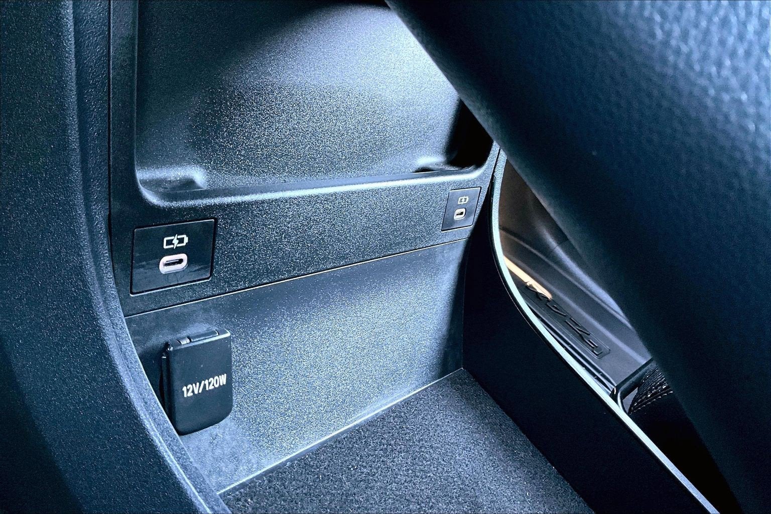 2025 Toyota bZ4X XLE